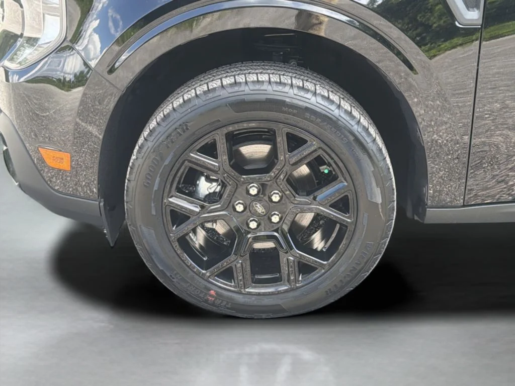 New 2026 Shadow Black Ford XLT image 63