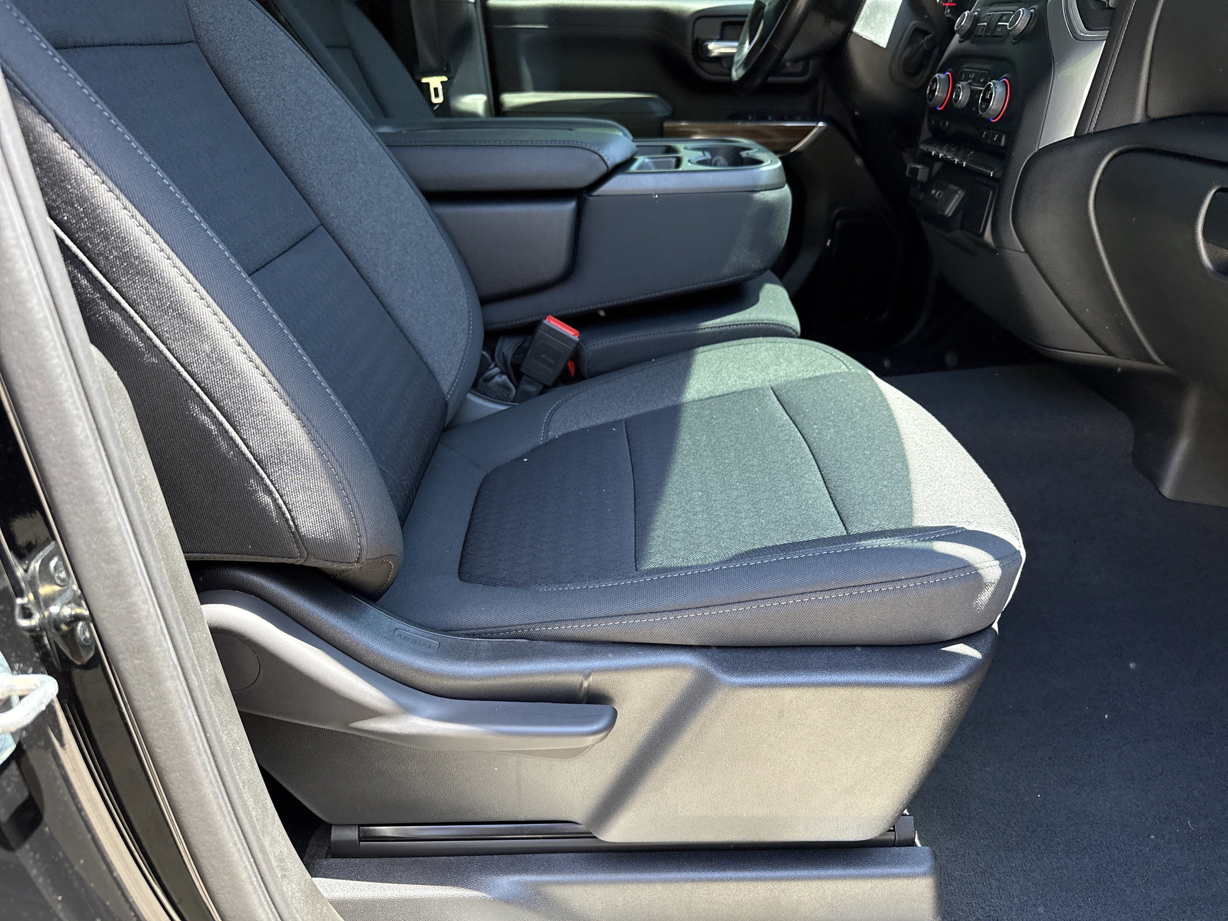 Used 2022 Black Chevrolet LT image 13