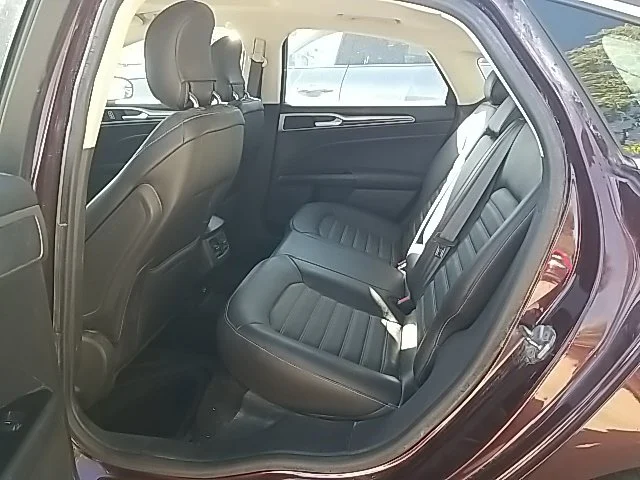 Used 2013 Red Ford SE image 25