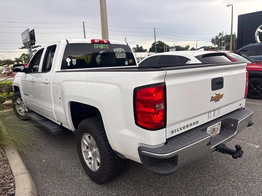 Used 2017 White Chevrolet LT image 7