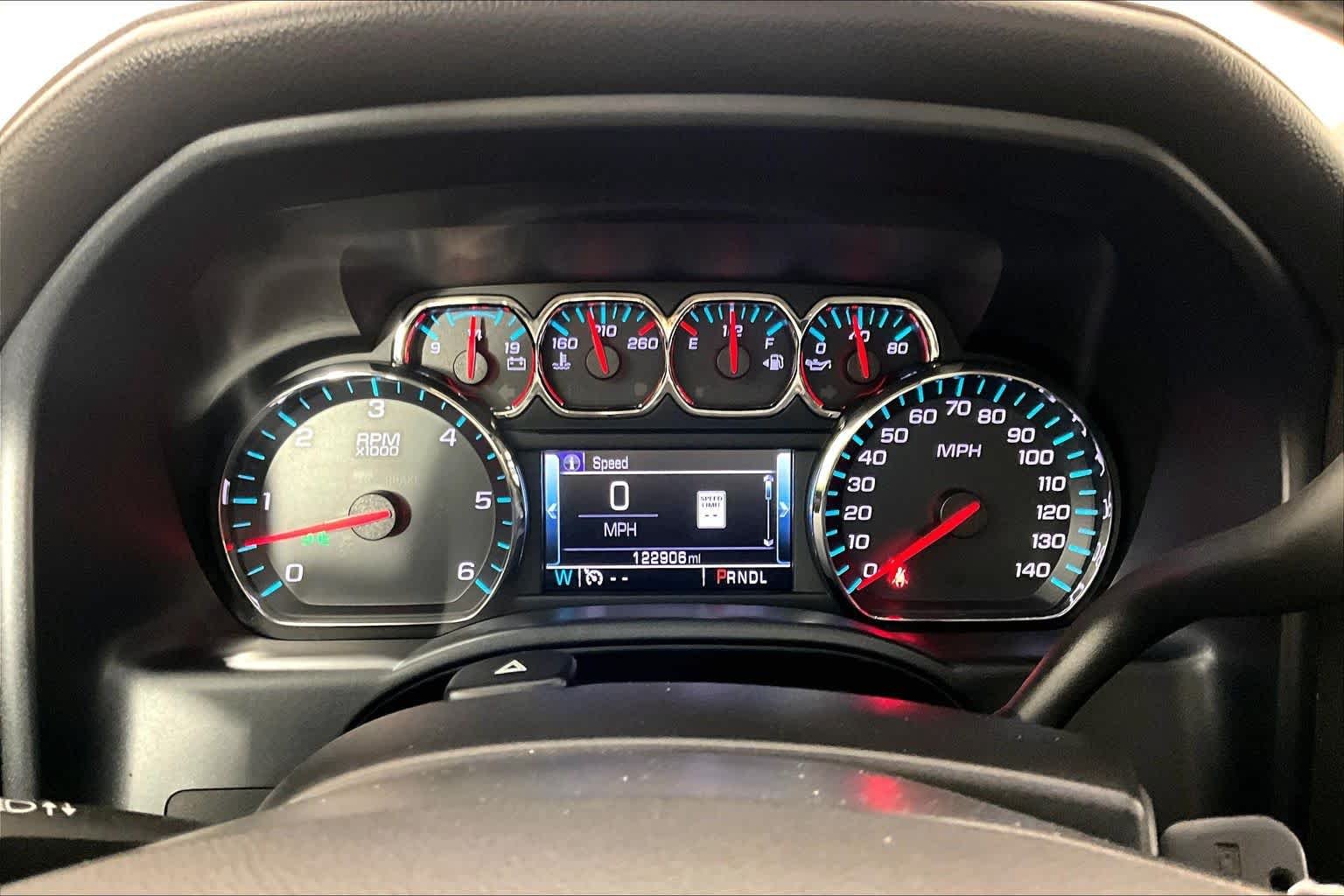 Used 2017 White Frost Tricoat GMC SLT image 25