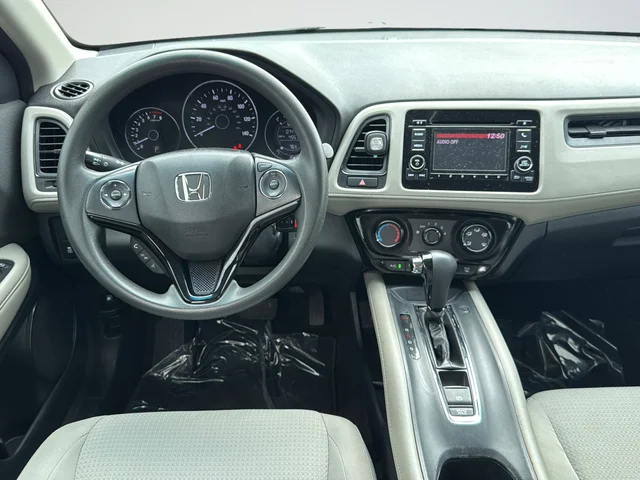 Used 2022 Silver Honda LX image 11