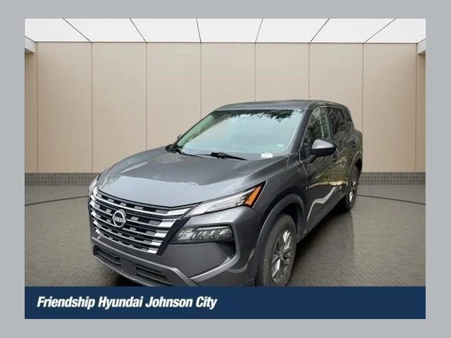 Used 2024 Gray Nissan S image 1