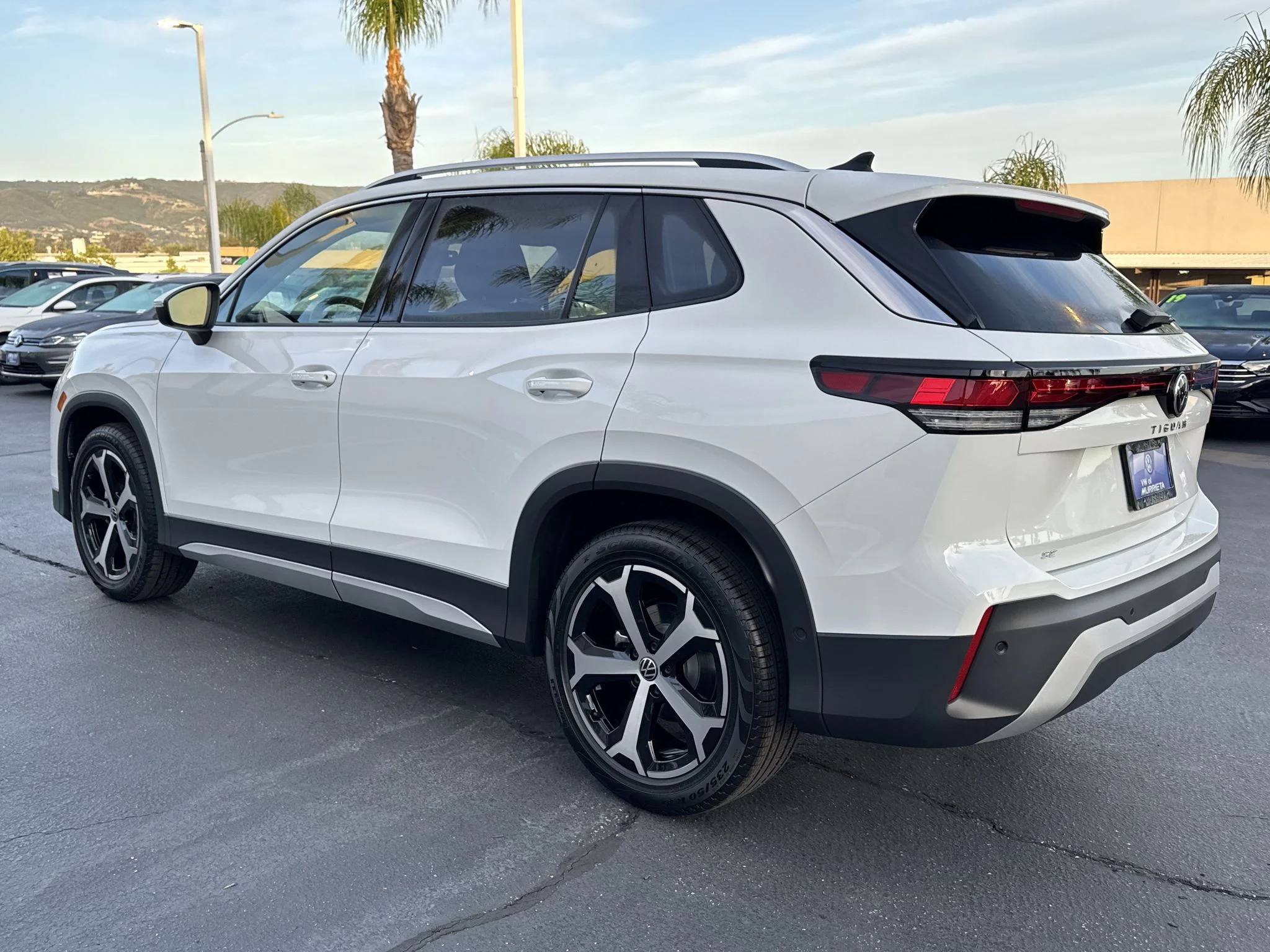 New 2026 Pure White Volkswagen SE image 5