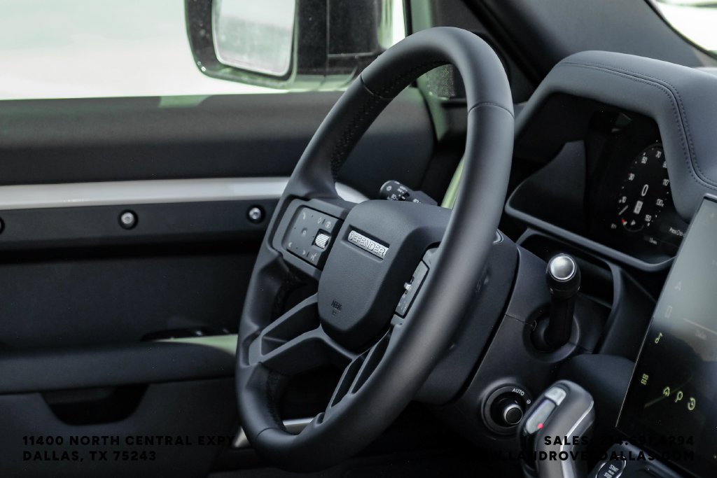 New 2026 Fuji White Land Rover X-Dynamic SE image 12