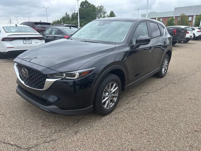 2023 Mazda CX-5 S Preferred package Auto AWD's photo