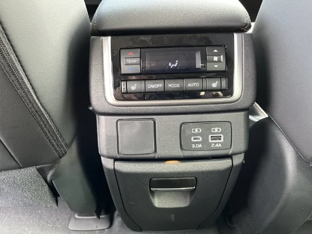 2026 Subaru Ascent Limited Bronze Edition - Photo 32