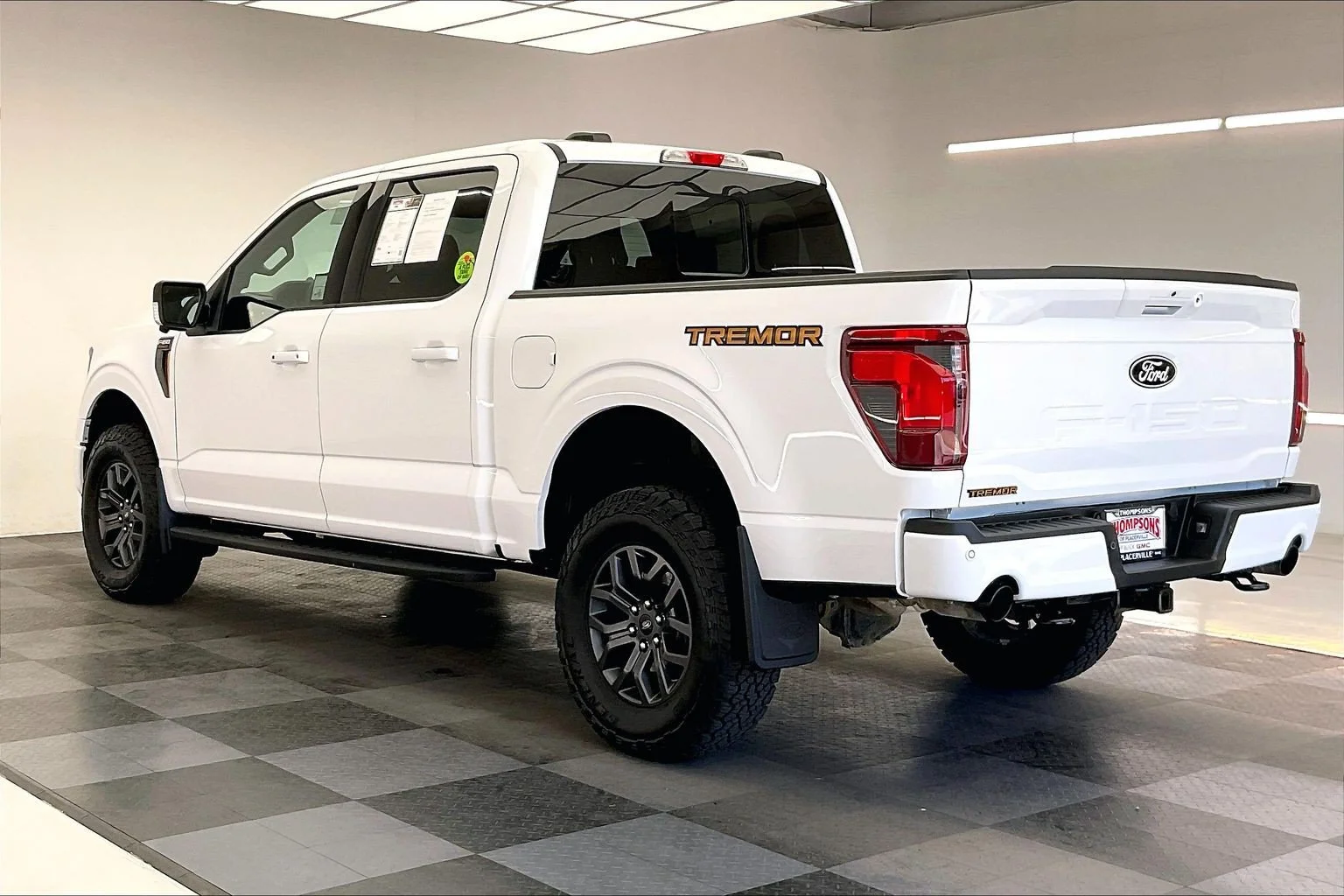 Used 2025 Oxford White Ford Tremor image 10