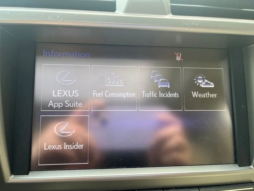 Used 2017 Black Lexus 460 image 18