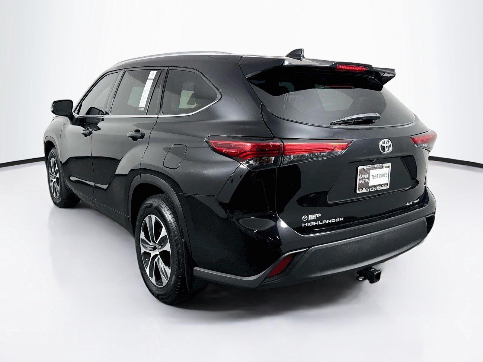 Used 2021 Midnight Black Metallic Toyota XLE image 12