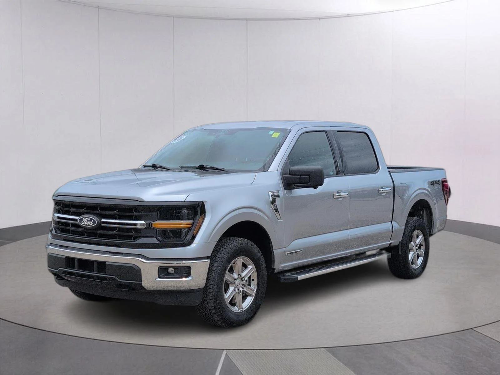 Used 2024 Iconic Silver Ford XLT image 1