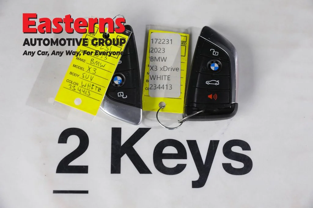 Used 2023 White BMW xDrive30i image 37