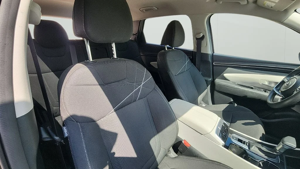 Used 2022 Gray Hyundai SEL image 9