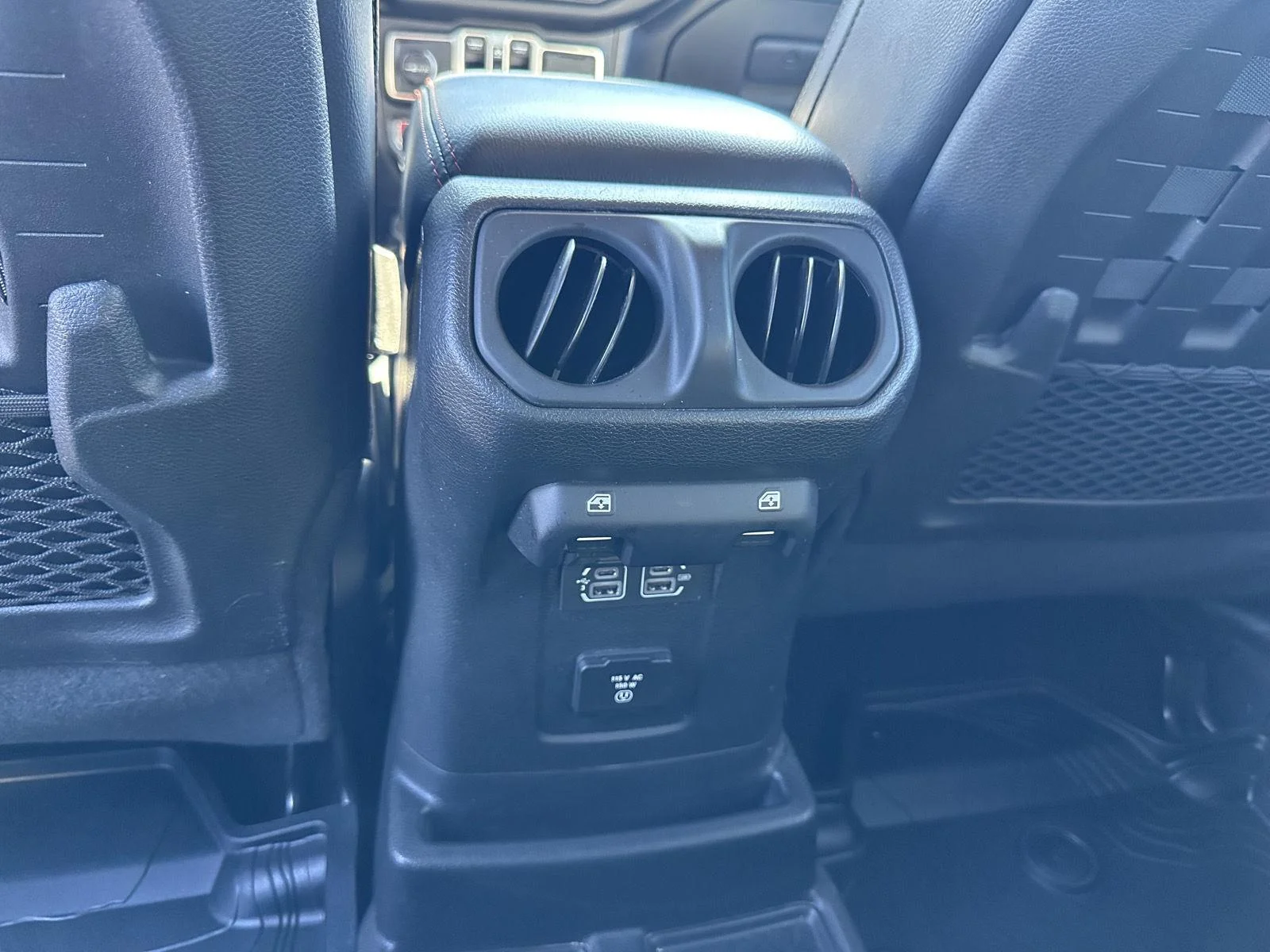 Used 2018 Firecracker Red Clearcoat Jeep Rubicon image 21