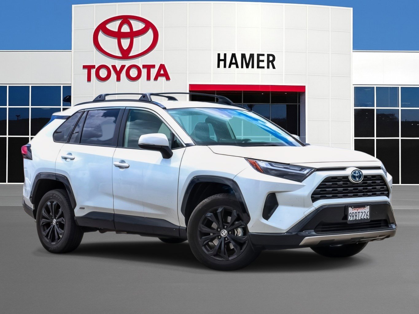 2024 Toyota RAV4 Hybrid SE AWD's photo