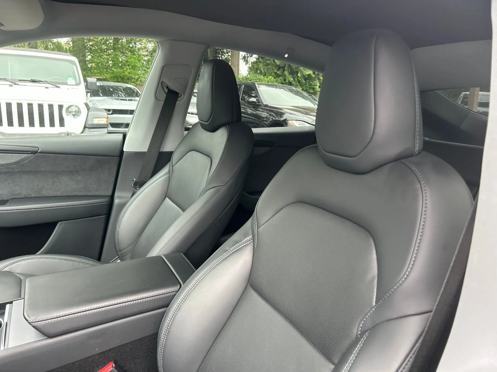 Used 2026 Diamond Black Tesla Long Range image 8