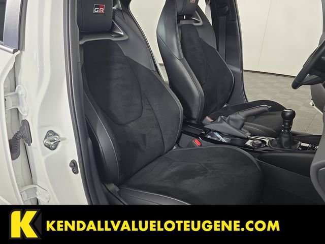 Used 2025 White Toyota Premium image 32