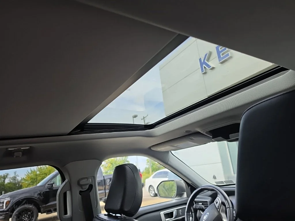 Used 2020 Black Ford XLT image 8