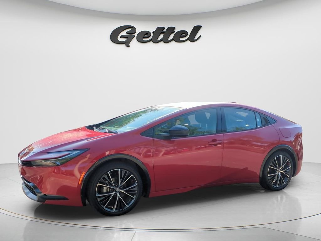 2024 Toyota Prius XLE FWD's photo