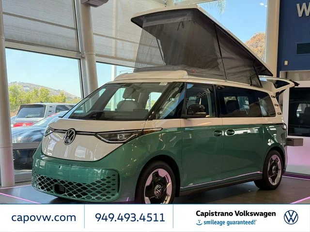 2025 Volkswagen ID. Buzz Pro S Plus Two-Tone's photo