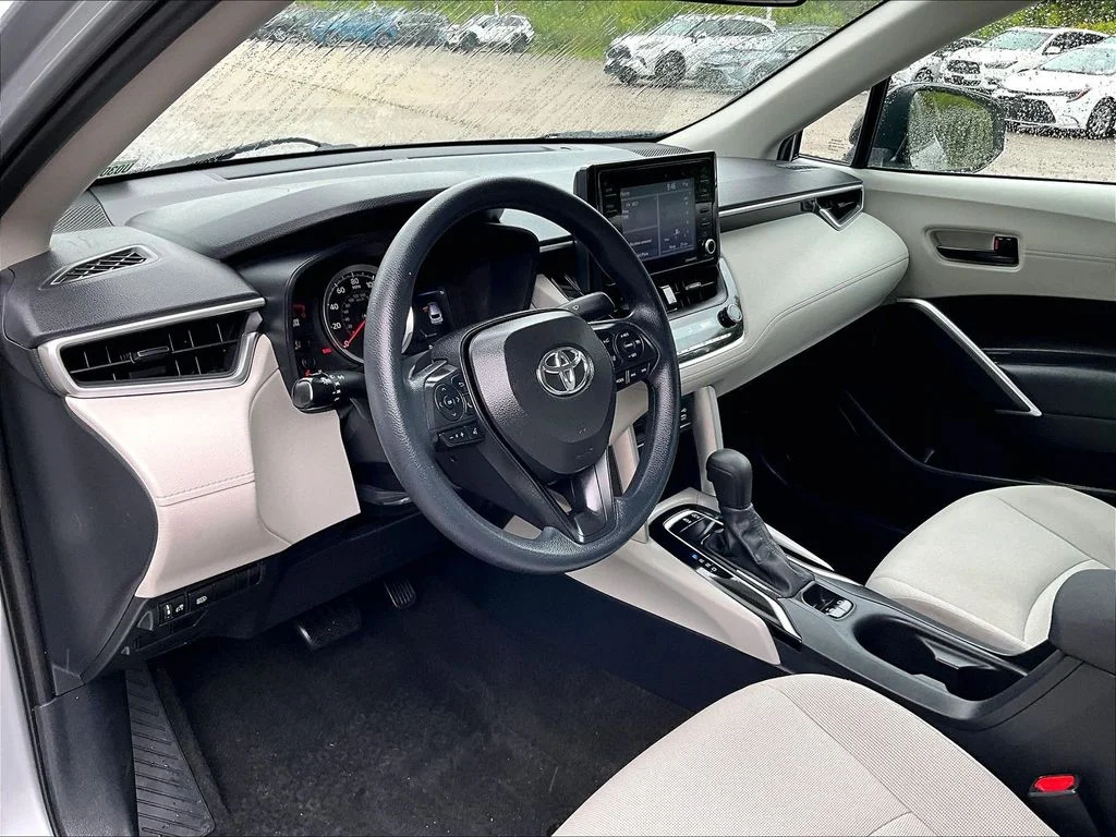 Certified Used 2022 Silver Toyota L image 8