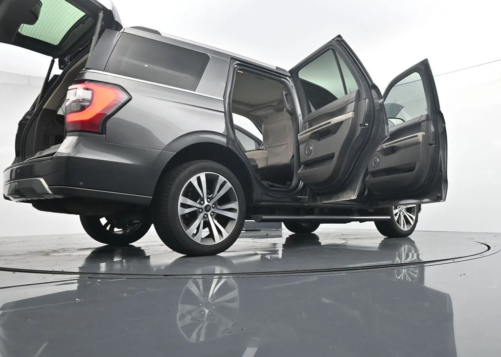 Used 2021 Gray Ford Limited image 40