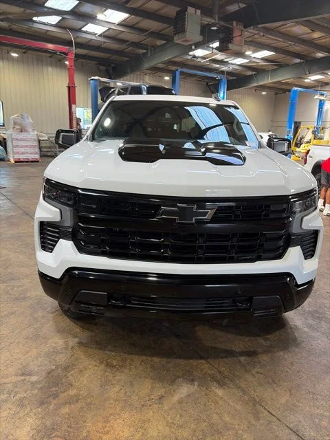 Used 2026 White Chevrolet LT Trail Boss image 2