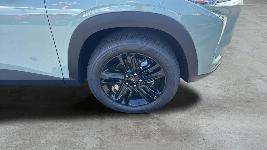 New 2026 Green Chevrolet ACTIV image 32