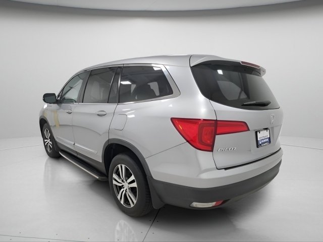 Certified Used 2018 Lunar Silver Metallic Honda EX-L image 5