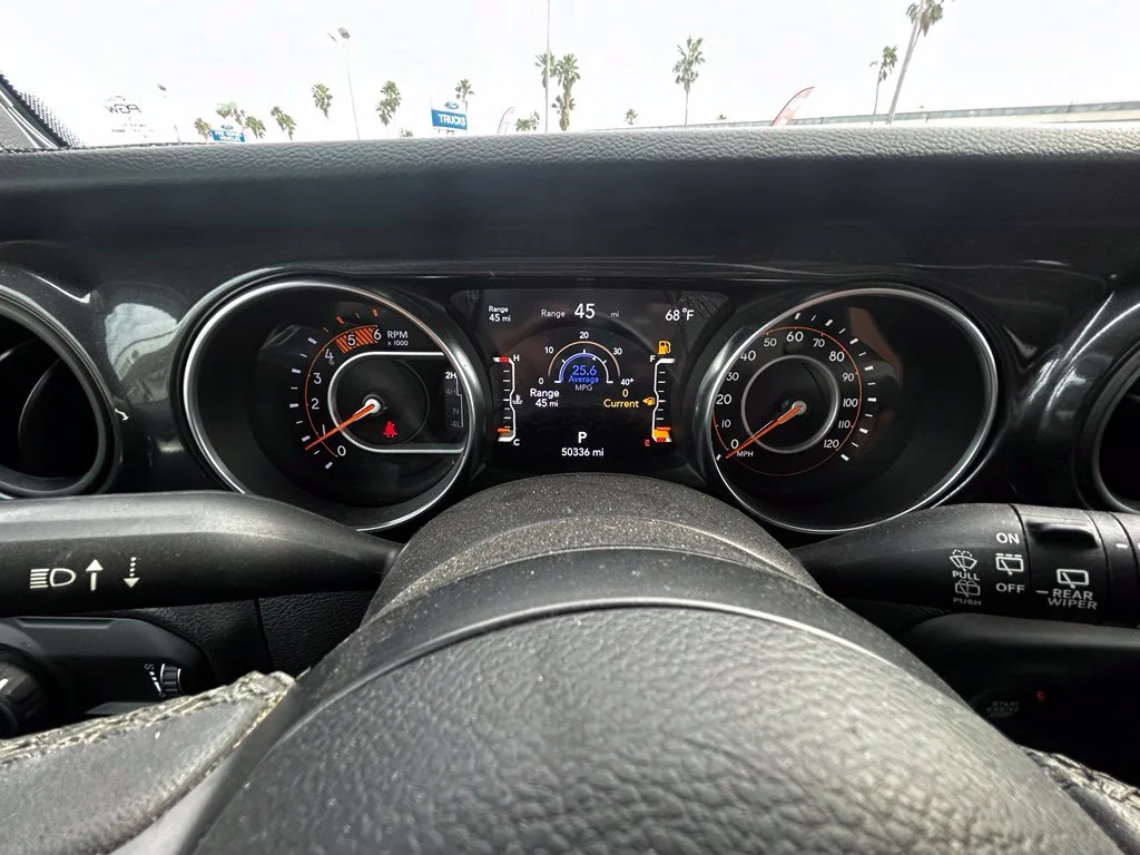 Used 2023 Silver Jeep Sport image 13