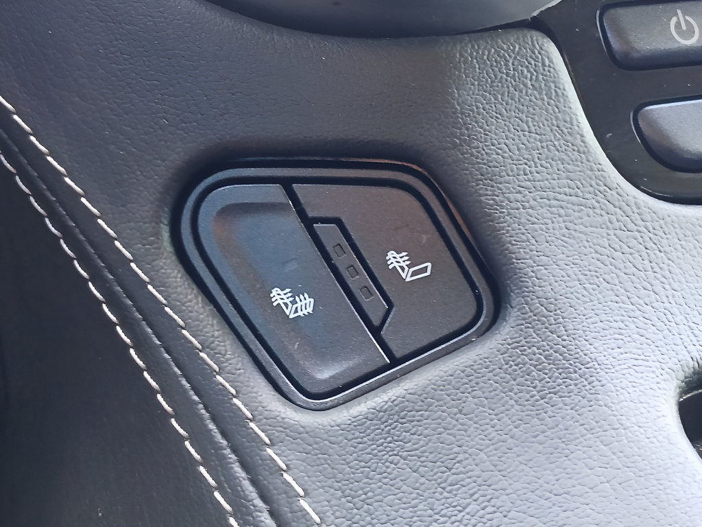 Used 2019 Black Chevrolet LT image 20