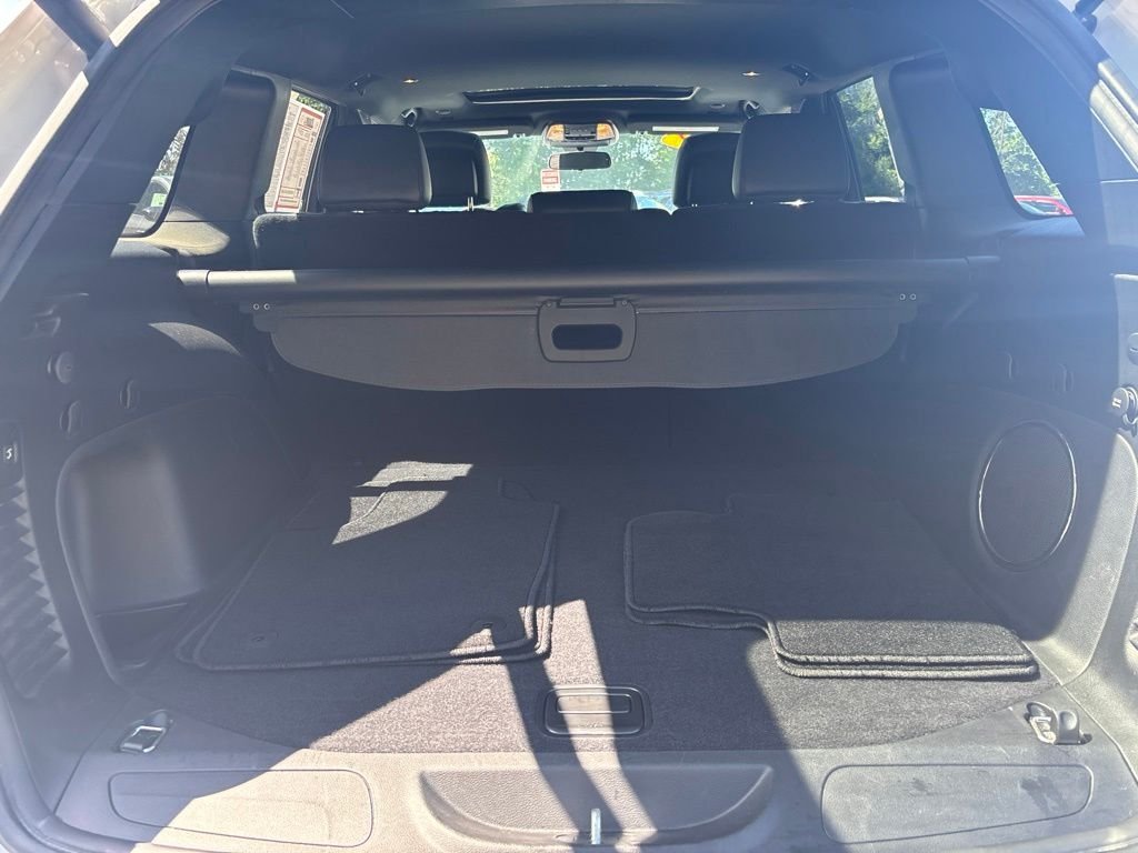 Used 2021 White Jeep Laredo X image 13