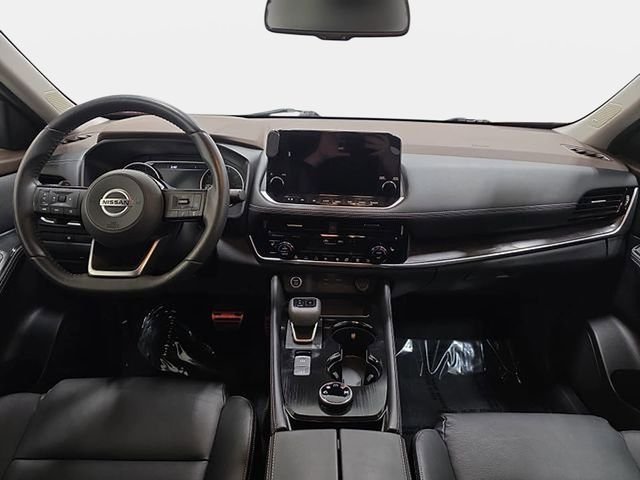 Used 2021 Red Nissan SL image 10