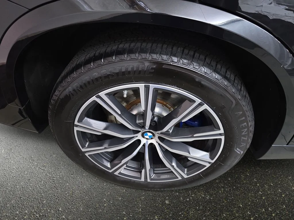 Used 2020 Black Sapphire Metallic BMW xDrive40i image 33