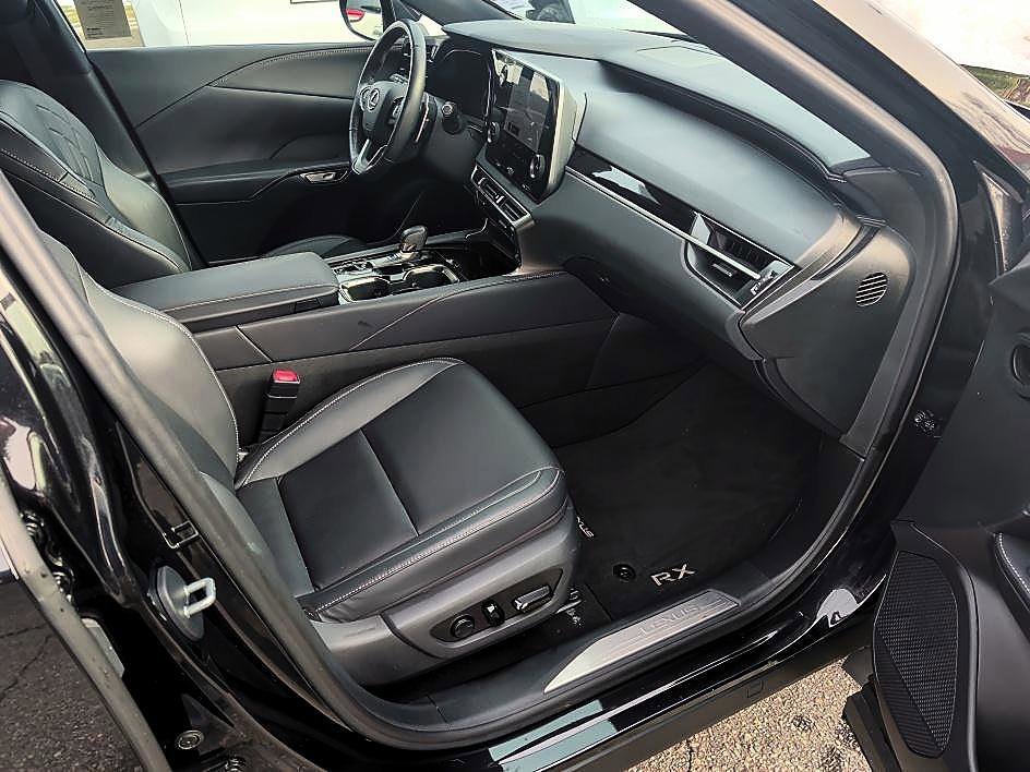 2024 Lexus RX 350 - Photo 12