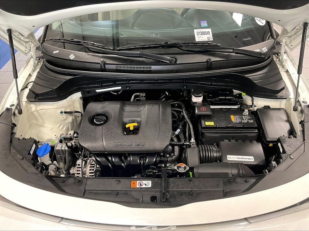 Used 2025 White Kia LX image 30