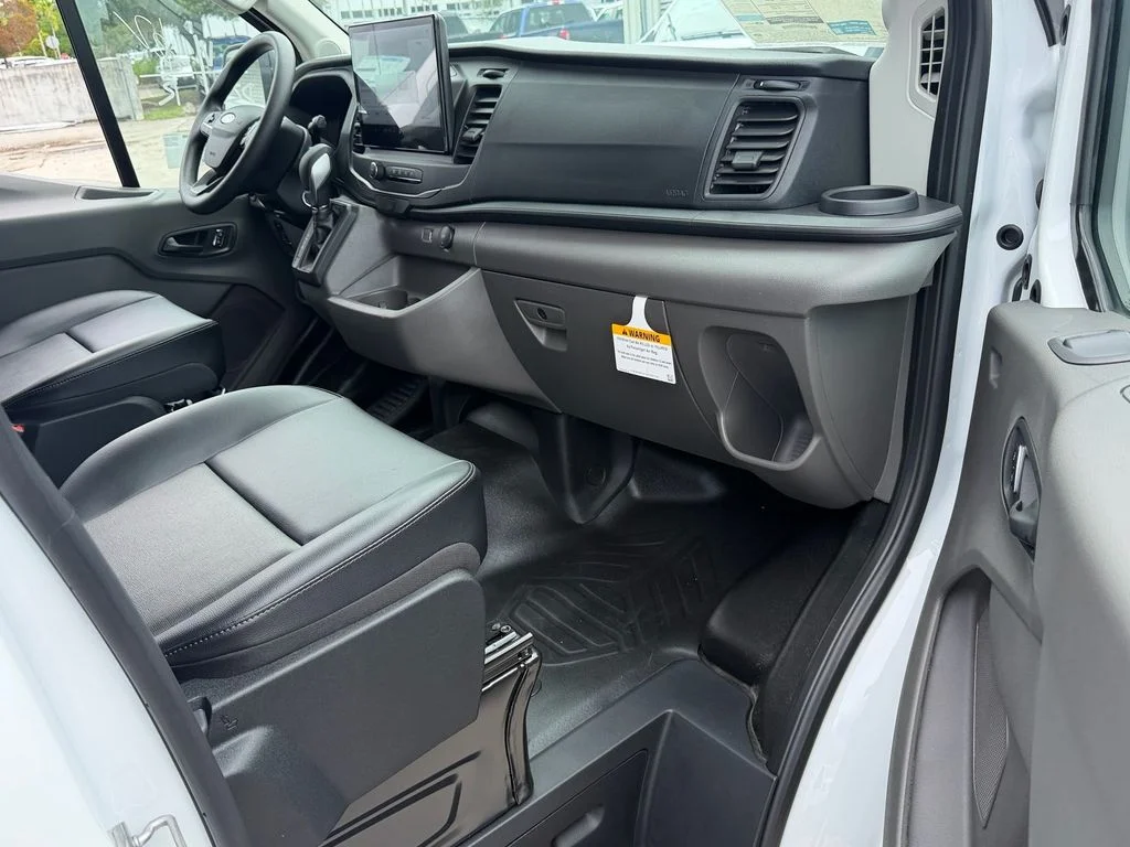 New 2026 Oxford White Ford Cargo Van image 8