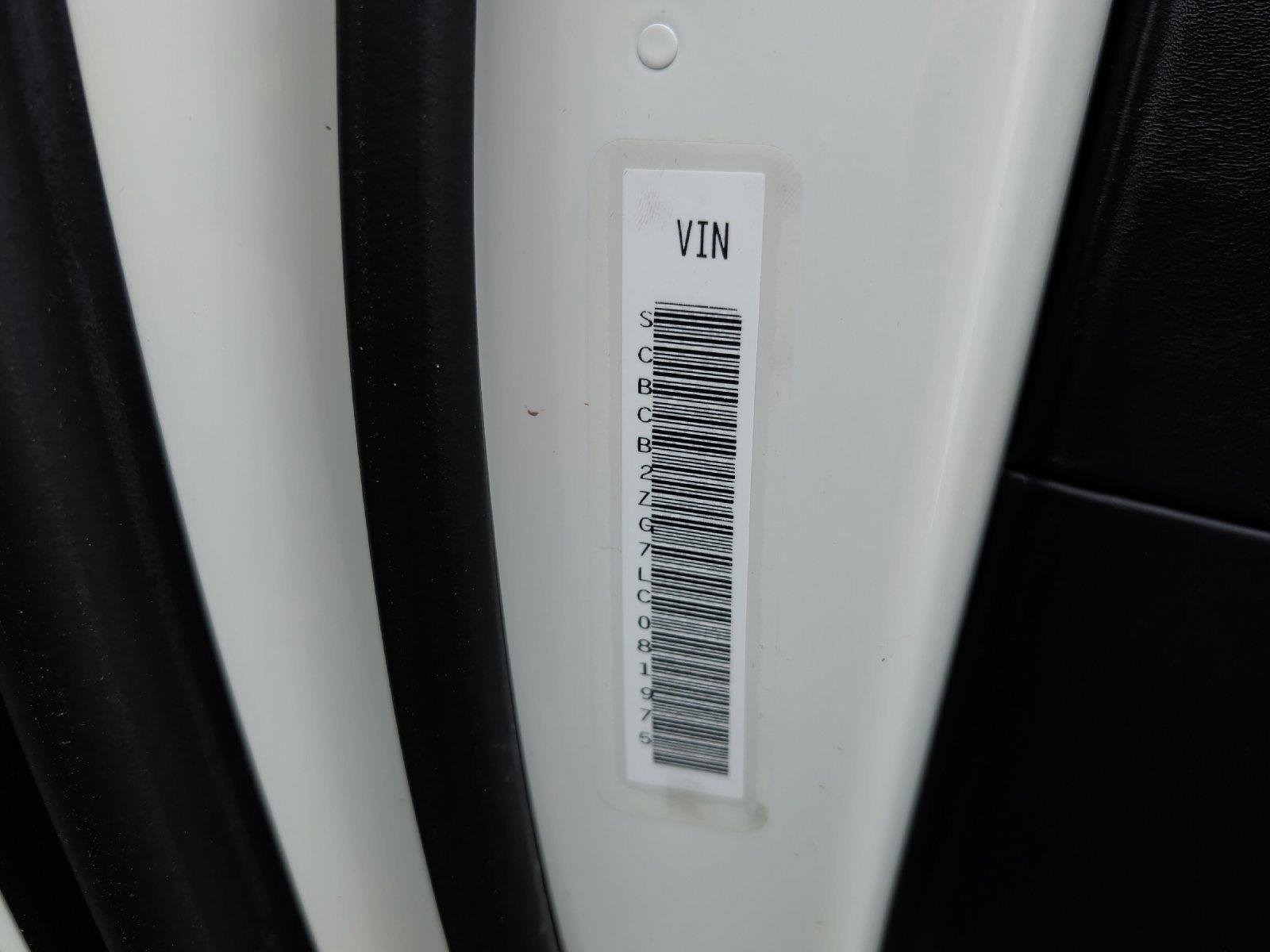 Used 2020 Glacier White Bentley GT First Edition image 20