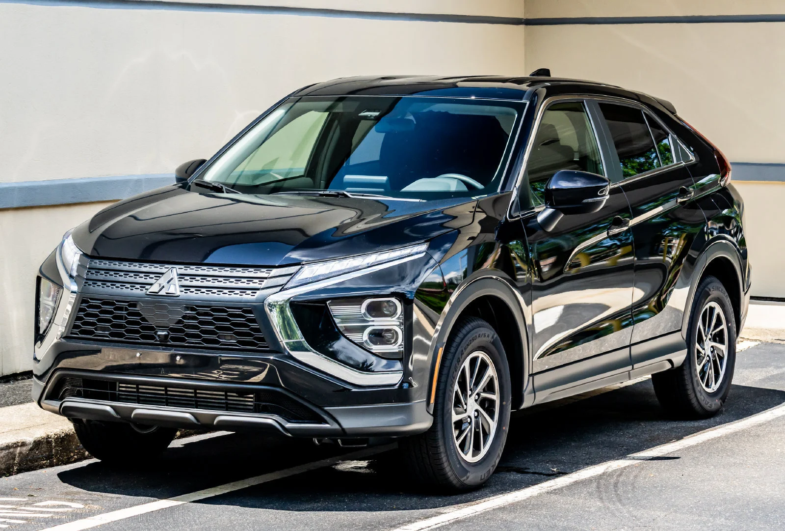 New 2026 Black Mitsubishi ES 1.5T S-AWC image 1