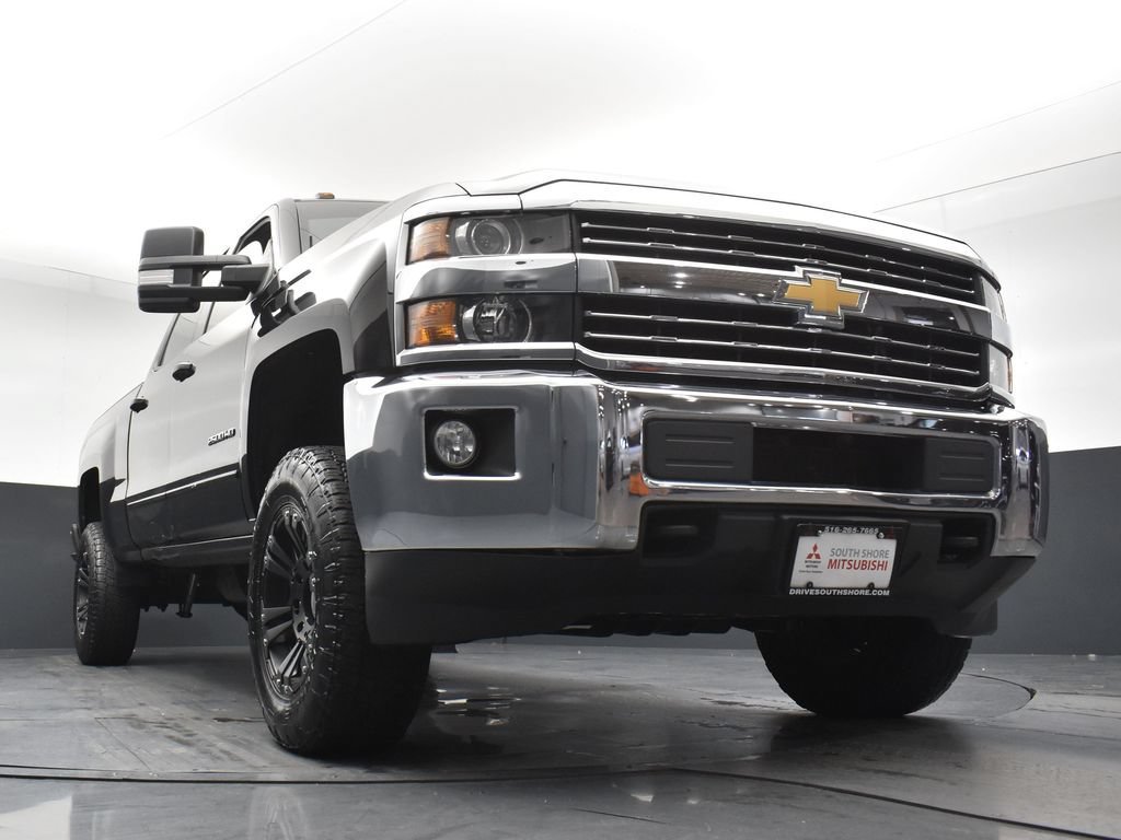 Used 2015 Black Chevrolet LT image 20