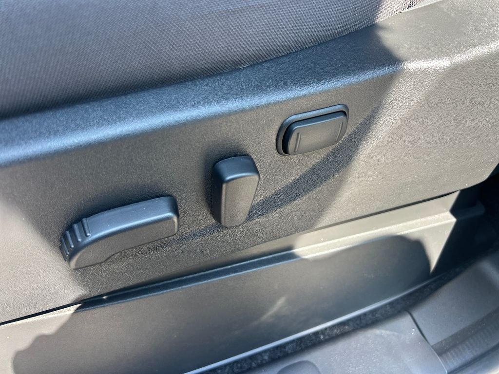 New 2026 Nissan Frontier SV 4D Crew Cab