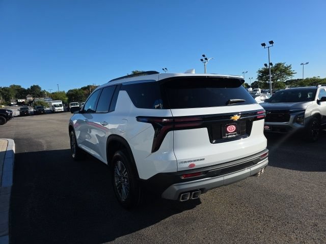 New 2027 Summit White Chevrolet LT image 4
