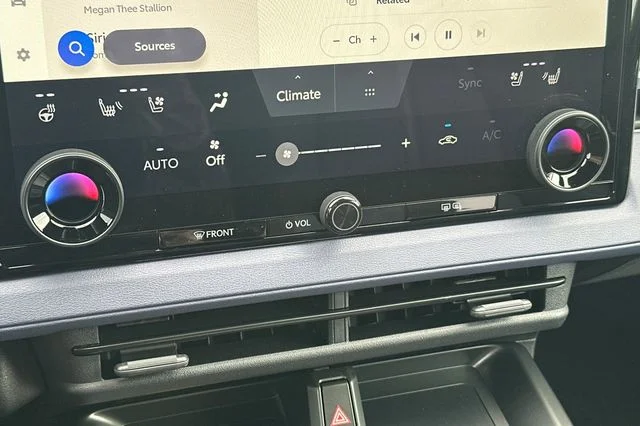 New 2026 CRYSTAL WHITE PEARL, TWO T Subaru Touring image 17
