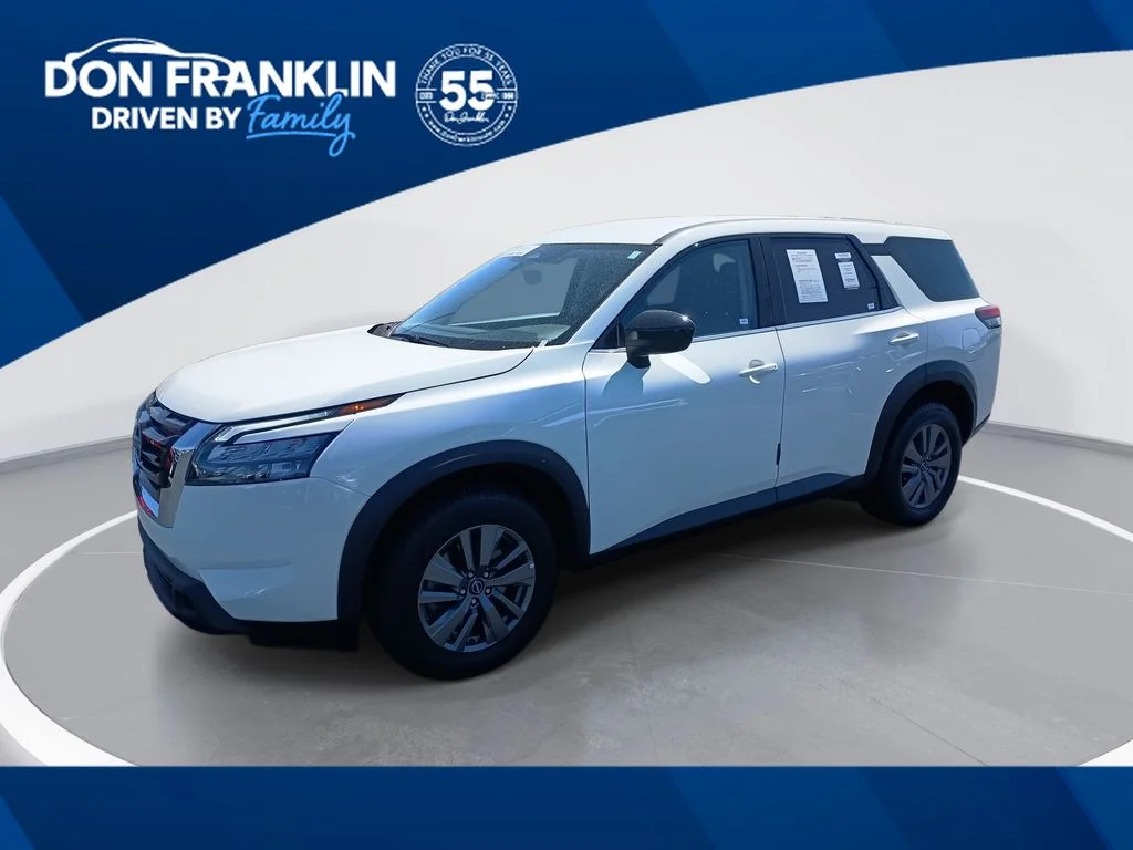 Used 2024 White Nissan S image 1
