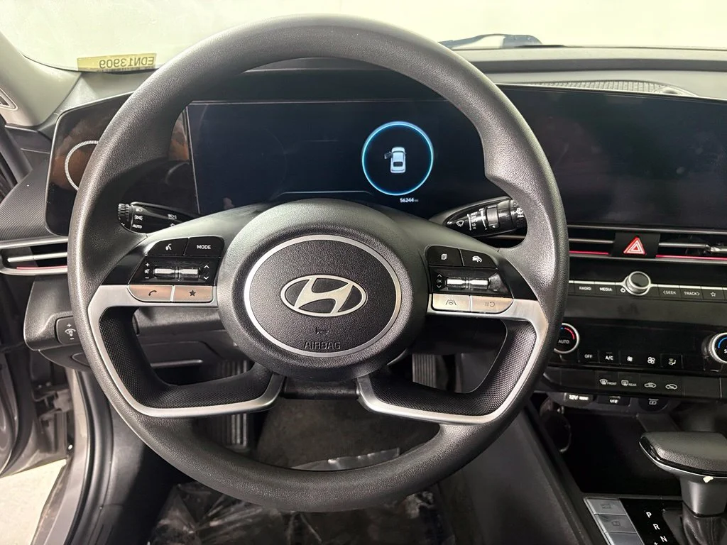 Used 2024 Silver Hyundai SEL image 24