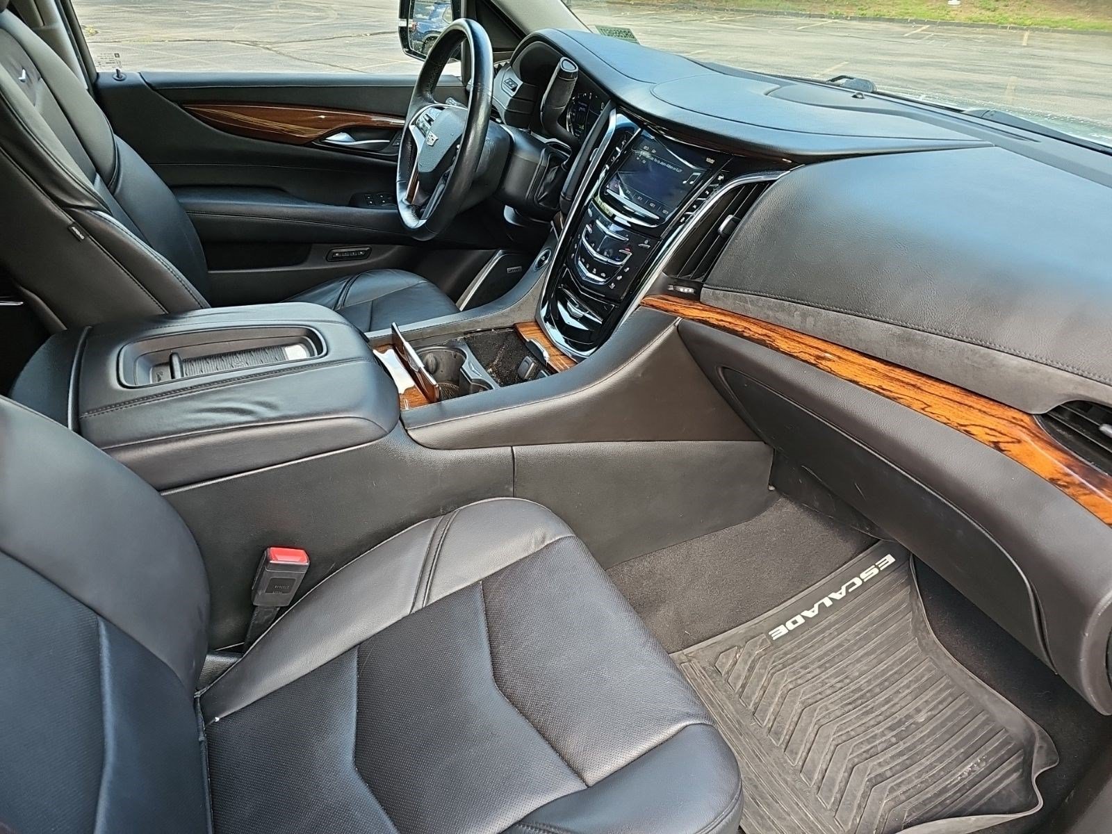 Used 2016 Radiant Silver Metallic Cadillac Luxury Collection image 9