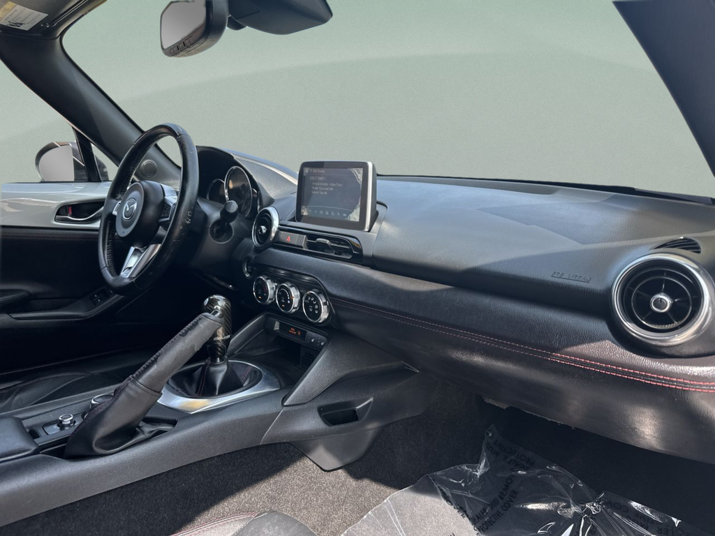 Used 2016 White Mazda Grand Touring image 33