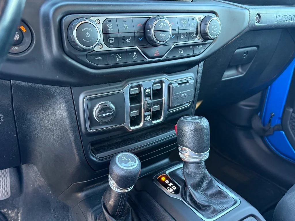 Used 2021 Blue Jeep Unlimited Sport Altitude image 20