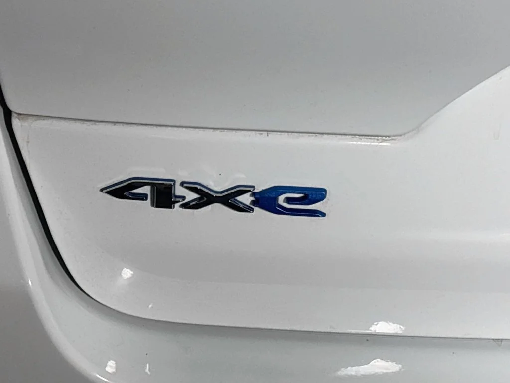 Used 2023 White Jeep Overland 4xe image 25
