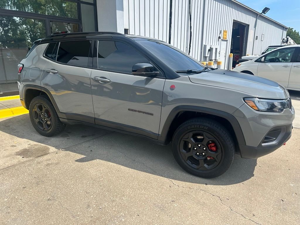 Used 2022 Gray Jeep Trailhawk image 6
